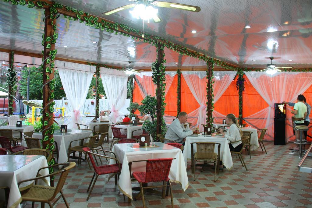 Отель Exotica Уреки Экстерьер фото